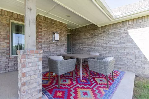 Exterior - 2800 Heather Hvn, Moore, OK 73160 photo 27 of 36