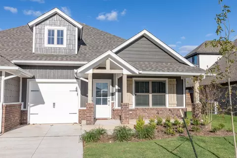 Exterior - 2800 Heather Hvn, Moore, OK 73160 photo 23 of 36