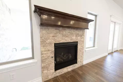 Living - 2800 Heather Hvn, Moore, OK 73160 photo 7 of 10