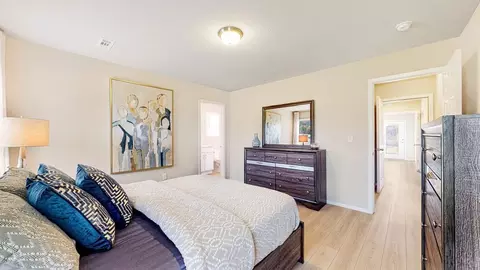 Bedroom - 1526 E Honolulu Pl, Broken Arrow, OK 74012 photo 2 of 6