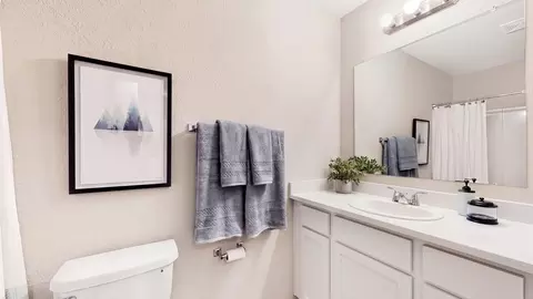 Bath - 1526 E Honolulu Pl, Broken Arrow, OK 74012 photo 2 of 2