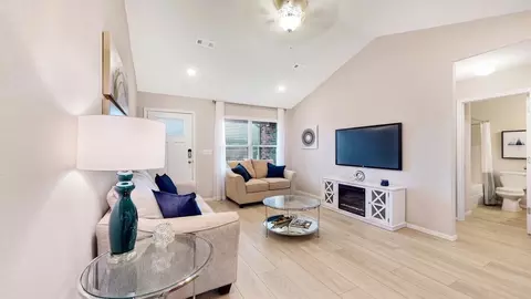 Living - 1526 E Honolulu Pl, Broken Arrow, OK 74012 photo 1 of 2