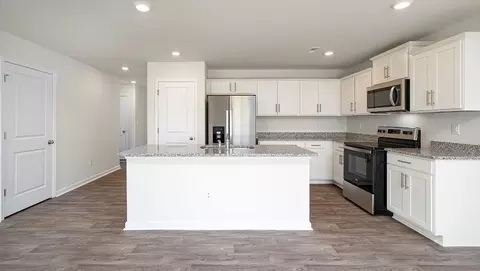 Kitchen - 309 Oak Ridge Rd, Clinton, SC 29325 photo 1 of 8