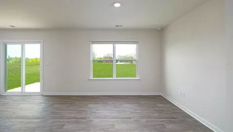 Living - 309 Oak Ridge Rd, Clinton, SC 29325 photo 1 of 1