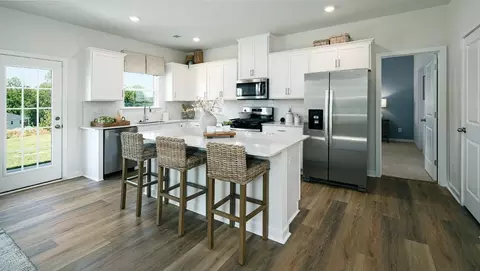 Kitchen - 537 Blackpool Ct, Monroe, NC 28112 photo 2 of 8