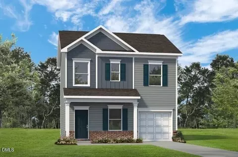 239 Courtside Dr, Dunn, NC 28334