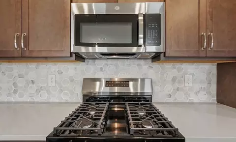Kitchen - 10155 Hidden Hammock Loop, Parrish, FL 34219 photo 2 of 4