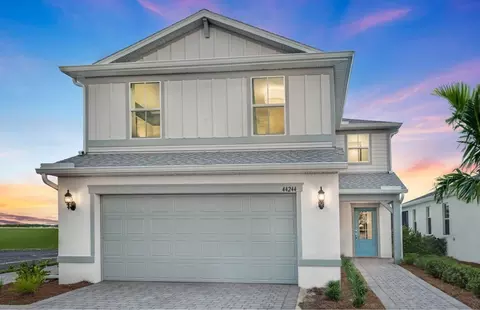 Exterior - 44589 Emerald St, Punta Gorda, FL 33982 photo 3 of 11