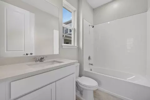 Bath - 9026 Sundance Ter, Parrish, FL 34219 photo 2 of 2
