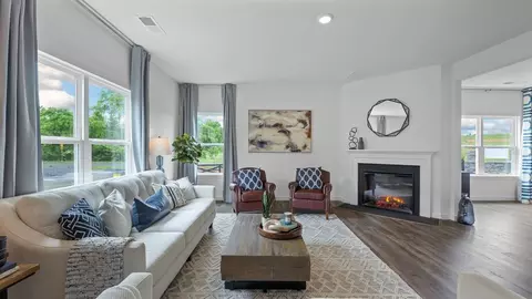 Living - 7372 Bendire Loop, Hixson, TN 37343 photo 4 of 8