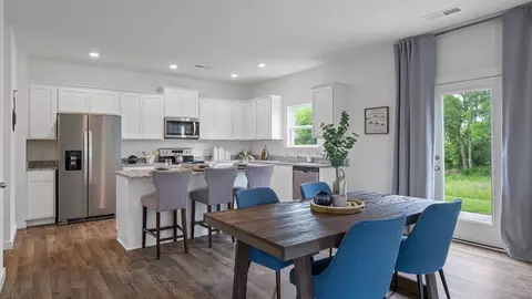 Dining - 7372 Bendire Loop, Hixson, TN 37343 photo 2 of 4