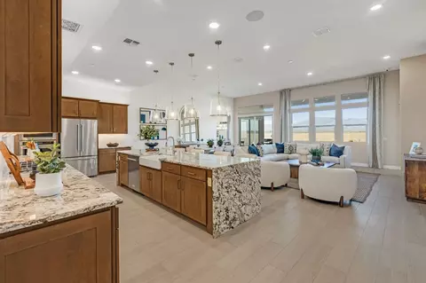 Kitchen - 13781 S Marrs Ranch Rd, Vail, AZ 85641 photo 2 of 2