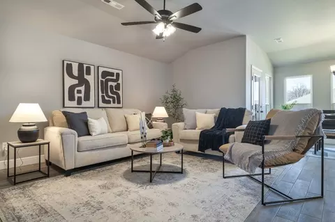 Living - 13701 E 41st, Tulsa, OK 74134 photo 2 of 2
