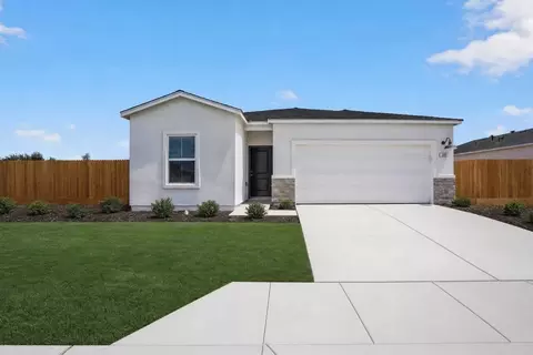 380 Merrill Ave, Dinuba, CA 93618