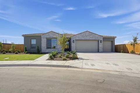 3909 Canyon Ct, Shafter, CA 93263
