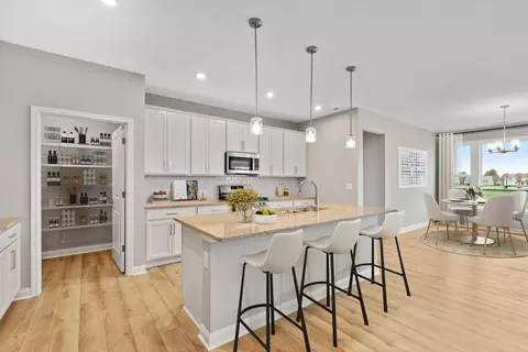 Kitchen - 3801 Circollo Dr, Covington, KY 41017 photo 1 of 8