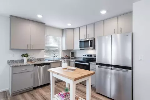 Kitchen - 21880 E 46th Pl, Aurora, CO 80019 photo 3 of 3