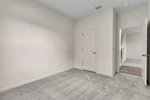 Bedroom - 125 Dionicio Loop, Seguin, TX 78155 photo 4 of 5