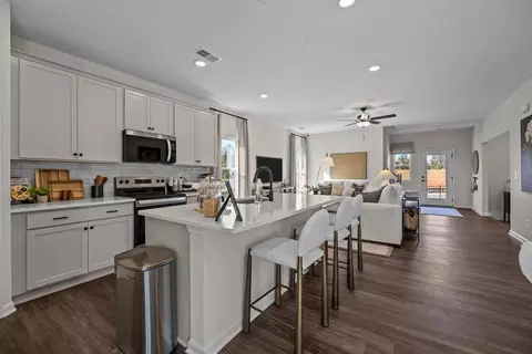 Kitchen - 17 Phoenix Dr, Bunnlevel, NC 28323 photo 2 of 6