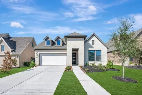 12318 Sweet Gum Dr, Mont Belvieu, TX 77523