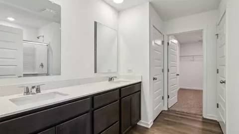 Bath - 14832 S Parkview Dr, Plainfield, IL 60544 photo 3 of 7