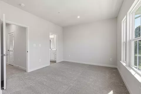 Bedroom - 3010 Eastern Ave NE, Washington, DC 20018 photo 8 of 10