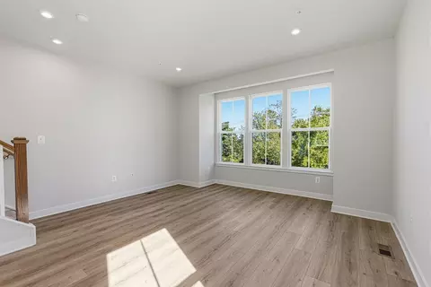 Living - 3010 Eastern Ave NE, Washington, DC 20018 photo 2 of 7