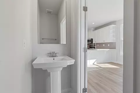 Entry Way - 3010 Eastern Ave NE, Washington, DC 20018 photo 2 of 5