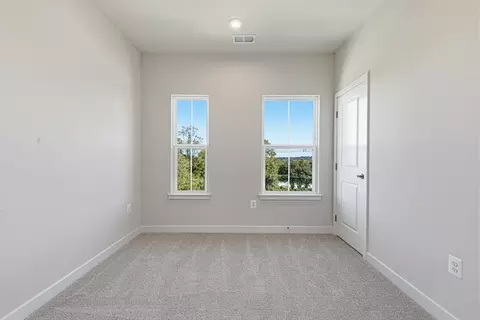 Bedroom - 3010 Eastern Ave NE, Washington, DC 20018 photo 1 of 10