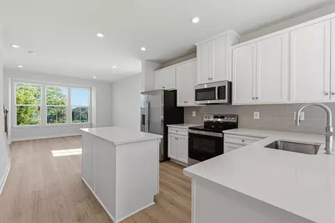 Kitchen - 3010 Eastern Ave NE, Washington, DC 20018 photo 1 of 4