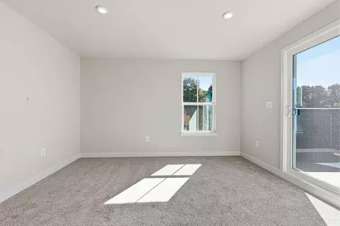 Bedroom - 3010 Eastern Ave NE, Washington, DC 20018 photo 6 of 10