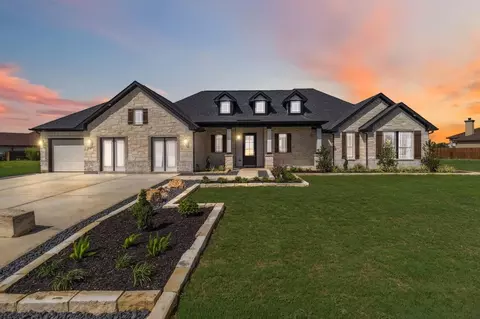 549 Alta Vista Dr, Pleasanton, TX 78064
