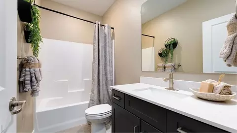 Bath - 1763 N Truman Ave, Eagle, ID 83616 photo 2 of 4