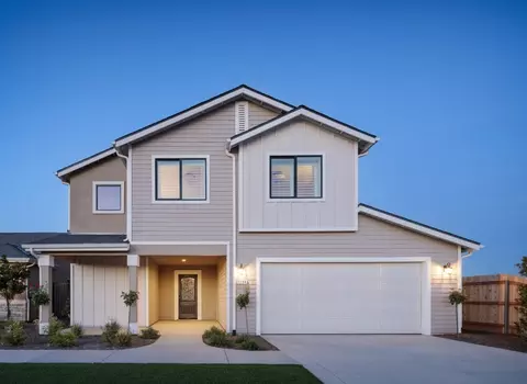 Exterior - 3914 S Tipton St, Visalia, CA 93292 photo 5 of 7