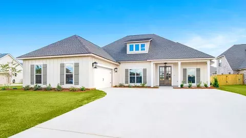 10237 Secretariat Blvd, Daphne, AL 36526
