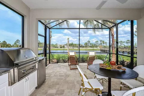 Exterior - 10025 Hammock Brook Dr, Parrish, FL 34219 photo 3 of 14