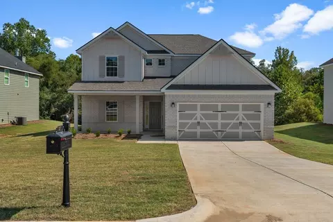 2979 Wyndham Village Dr, Opelika, AL 36804