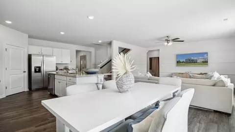 Dining - 8685 Thomas Jefferson Way, Gloucester, VA 23061 photo 4 of 4