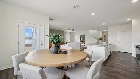 Dining - 8685 Thomas Jefferson Way, Gloucester, VA 23061 photo 2 of 4