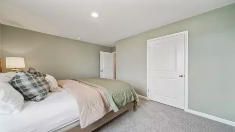 Bedroom - 8685 Thomas Jefferson Way, Gloucester, VA 23061 photo 4 of 14