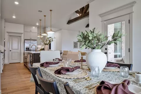 Dining - 8701 Stark St, Arcadia, OK 73007 photo 2 of 3