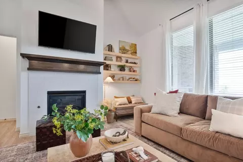 Living - 8701 Stark St, Arcadia, OK 73007 photo 3 of 17