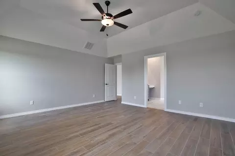 Bedroom - 8701 Stark St, Arcadia, OK 73007 photo 10 of 18