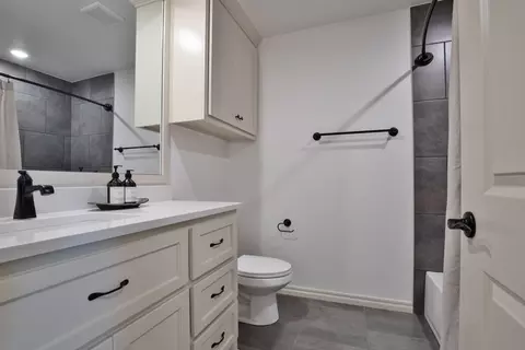 Bath - 8701 Stark St, Arcadia, OK 73007 photo 4 of 20