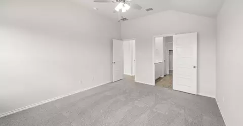 Entry Way - 1806 Apache Cir, Cleburne, TX 76033 photo 5 of 11
