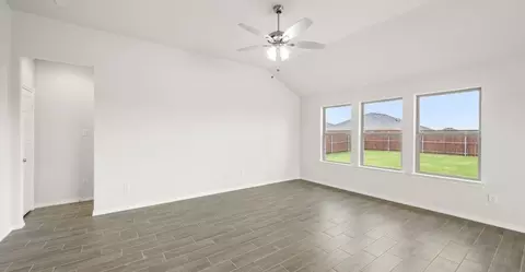 Entry Way - 1806 Apache Cir, Cleburne, TX 76033 photo 4 of 11