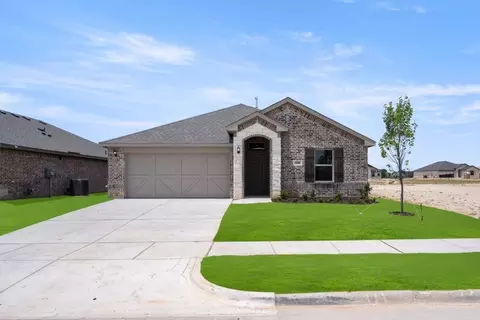 1806 Apache Cir, Cleburne, TX 76033
