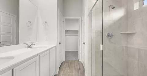 Entry Way - 1806 Apache Cir, Cleburne, TX 76033 photo 6 of 11