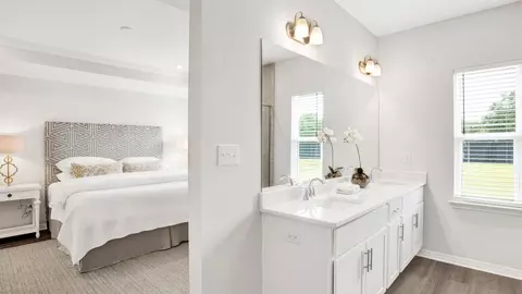 Bath - 2214 Elegant Mnr Cir, Edgewater, FL 32141 photo 7 of 10