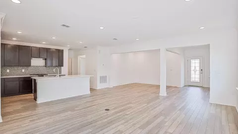 Living - 2214 Elegant Mnr Cir, Edgewater, FL 32141 photo 3 of 8